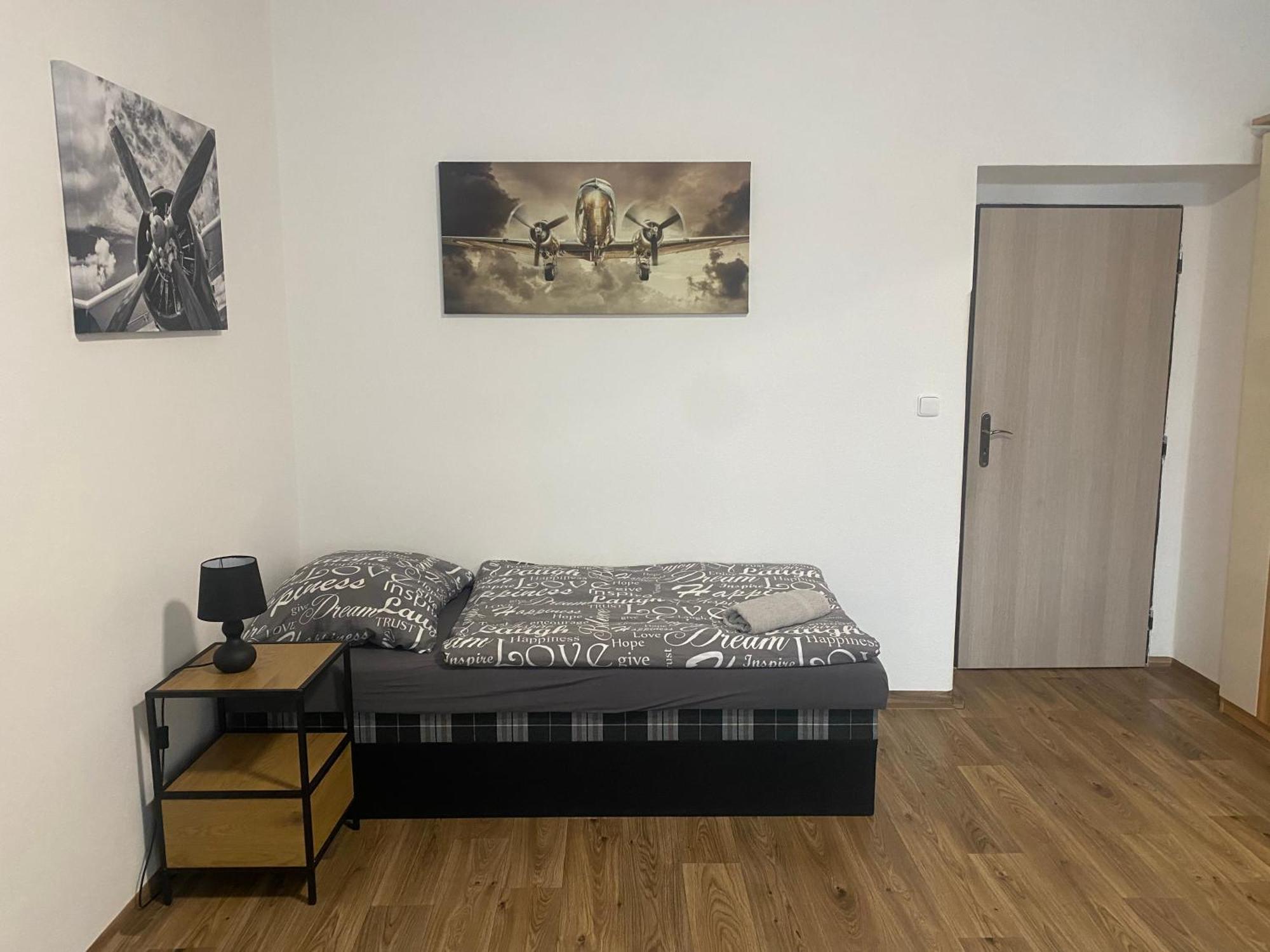 Cerna Ruze - Apartman 3 Plzen Exterior photo