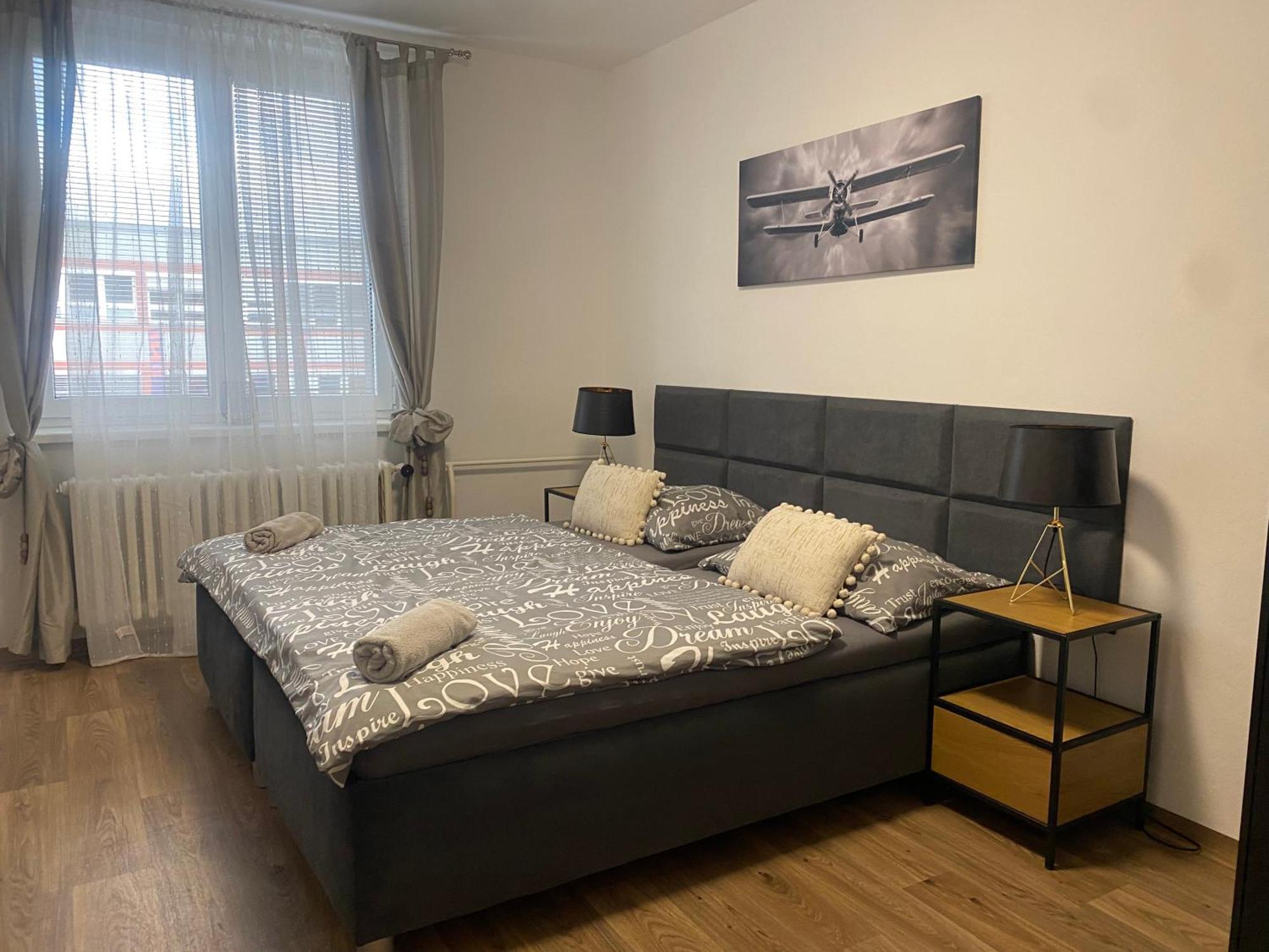 Cerna Ruze - Apartman 3 Plzen Exterior photo